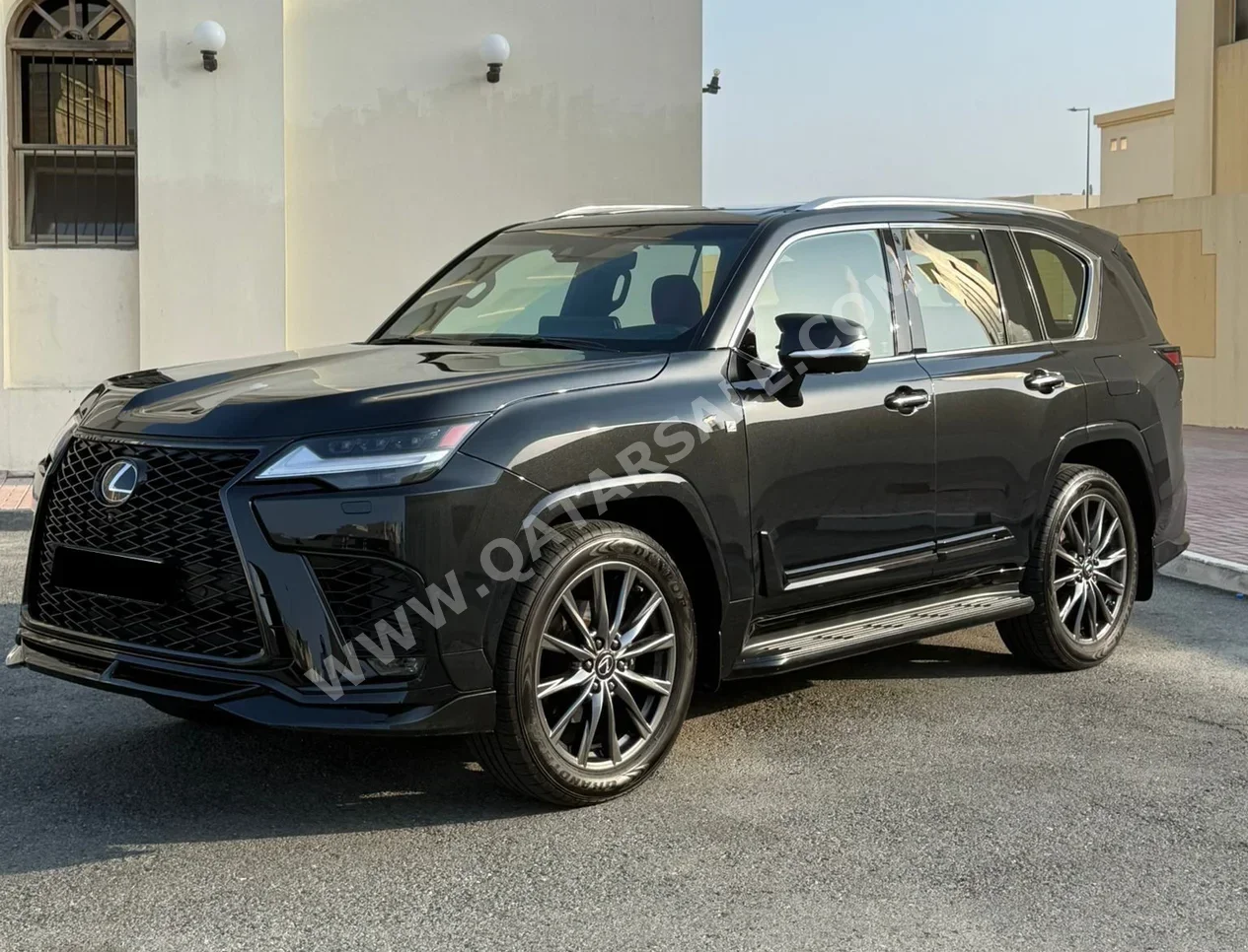لكزس ال اكس 600 اف سبورت 2022 اوتوماتيك 100,000 كم 6 سلندر دفع رباعي اس يو في أسود