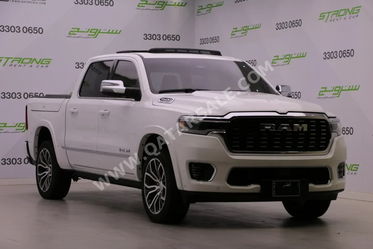 Dodge  Ram  1500  2025  Automatic  9,500 Km  8 Cylinder  Four Wheel Drive (4WD)  Pick Up  White  With Warranty