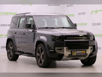 Land Rover  Defender  110 X  2022  Automatic  113,000 Km  6 Cylinder  Four Wheel Drive (4WD)  SUV  Gray