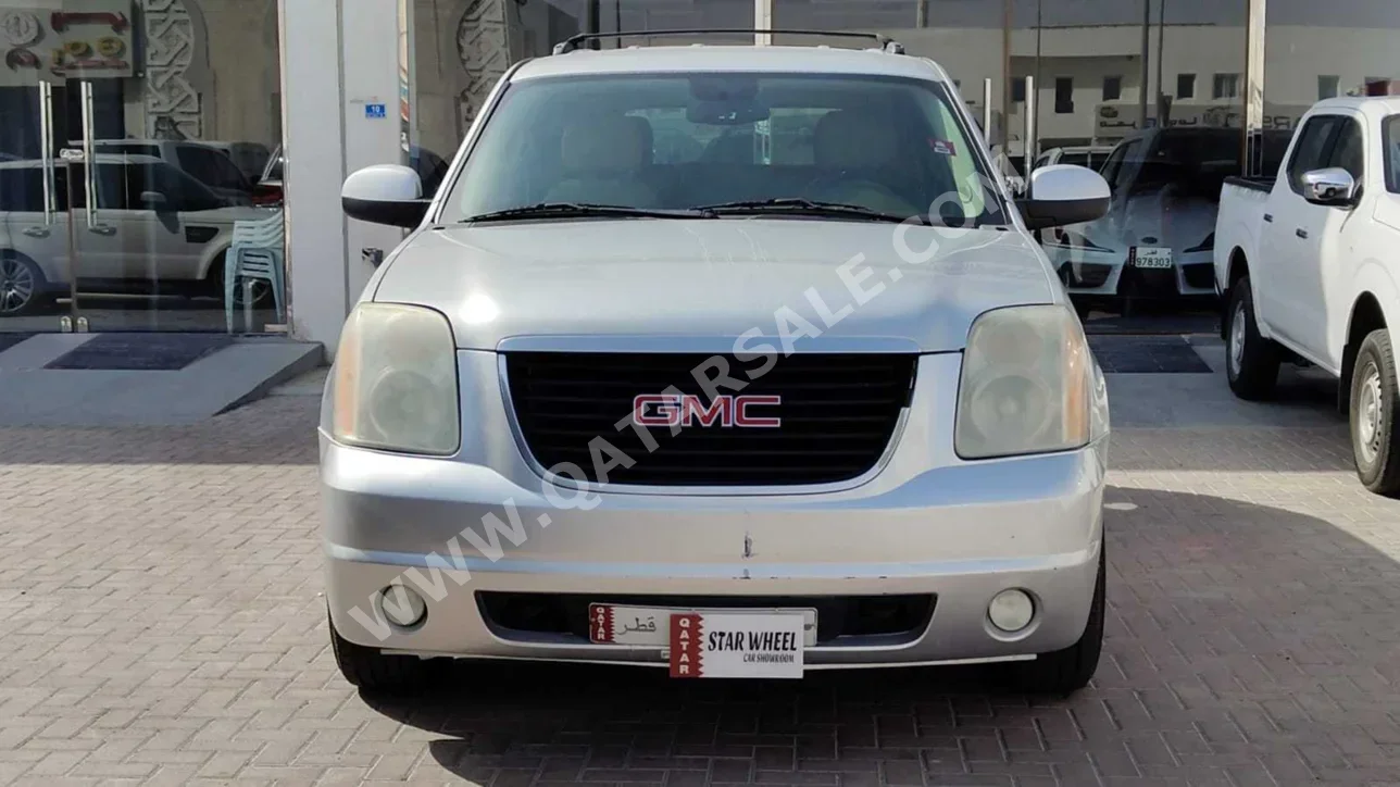 GMC  Yukon  SLE  2013  Automatic  315,000 Km  8 Cylinder  Rear Wheel Drive (RWD)  SUV  Silver