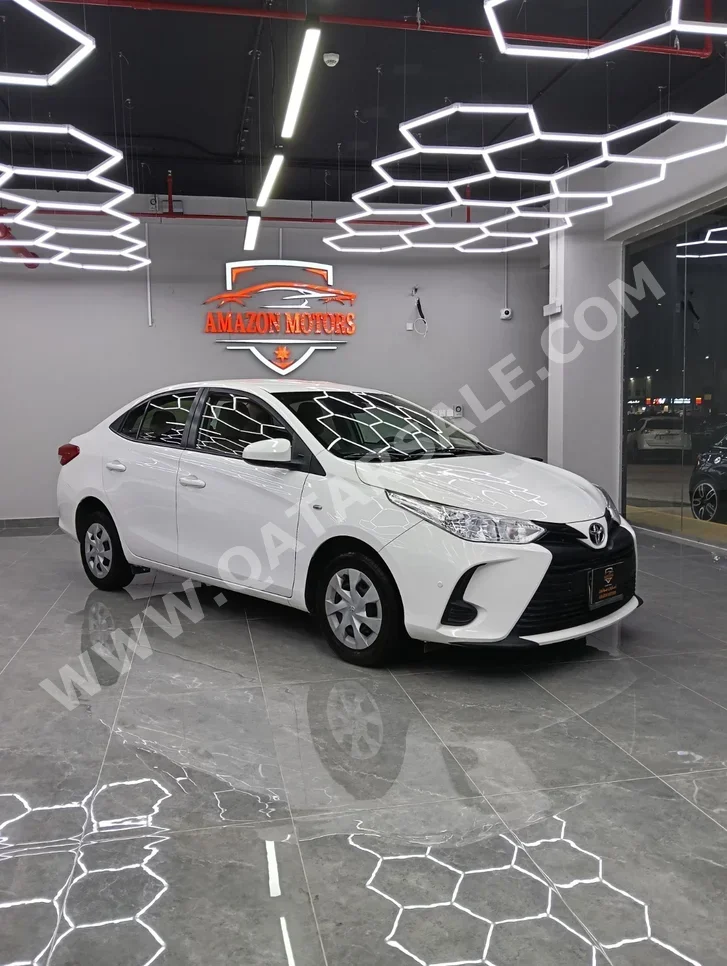 Toyota  Yaris  2022  Automatic  67,000 Km  4 Cylinder  Front Wheel Drive (FWD)  Sedan  White