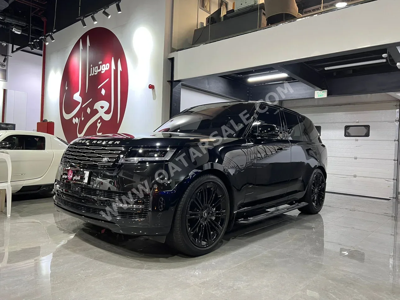 Land Rover Range Rover Vogue HSE 2023 Automatic 12,000 Km 8 Cylinder Four Wheel Drive (4WD) SUV Black With Warranty