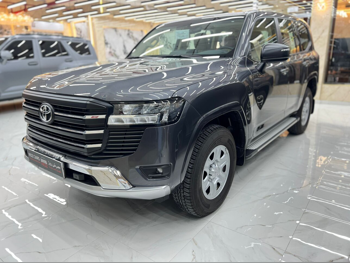 Toyota  Land Cruiser  GX  2026  Automatic  2,000 Km  6 Cylinder  Four Wheel Drive (4WD)  SUV  Gray  With Warranty