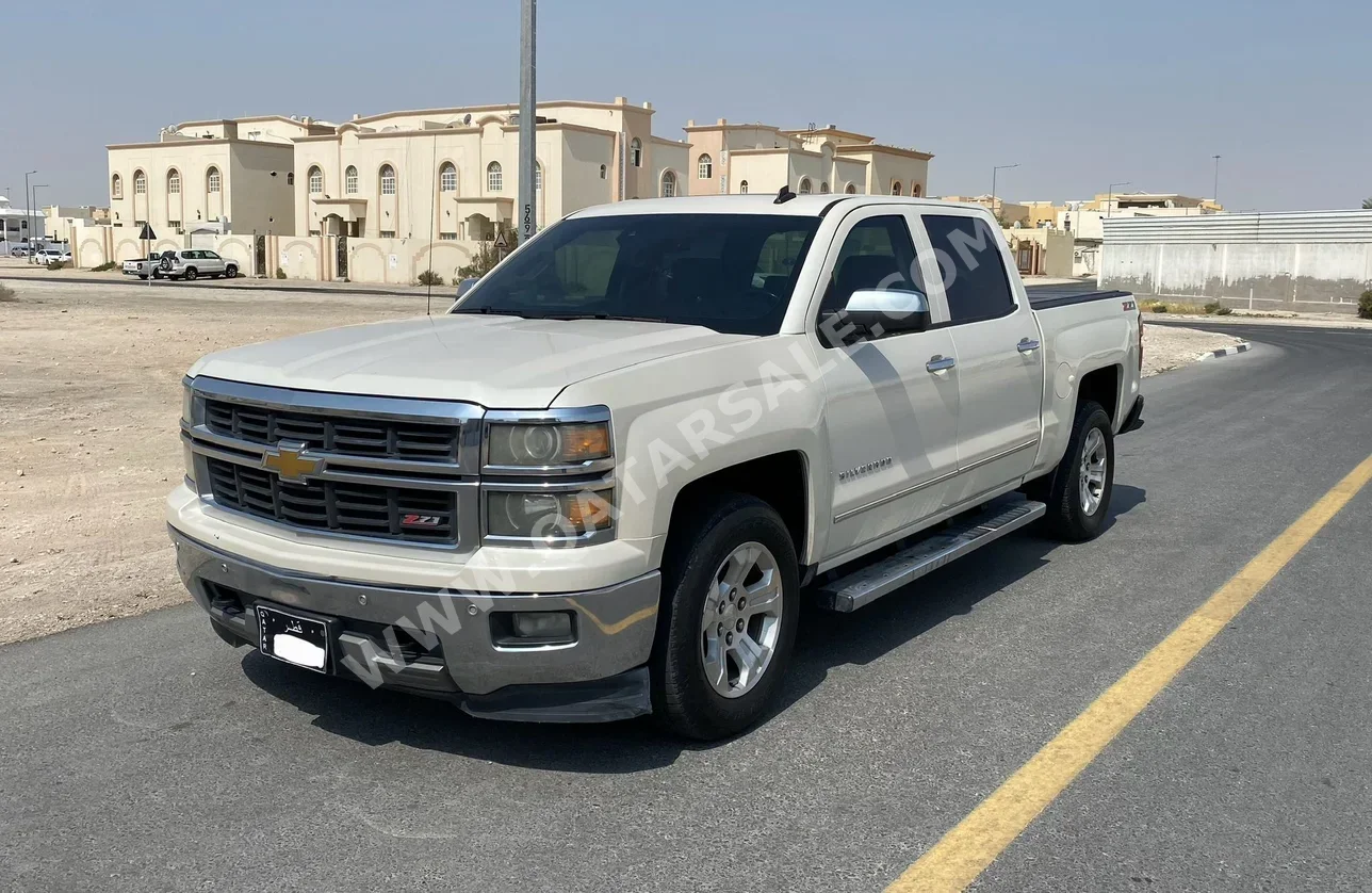 Chevrolet  Silverado  LTZ  2014  Automatic  238,000 Km  8 Cylinder  Four Wheel Drive (4WD)  Pick Up  Pearl