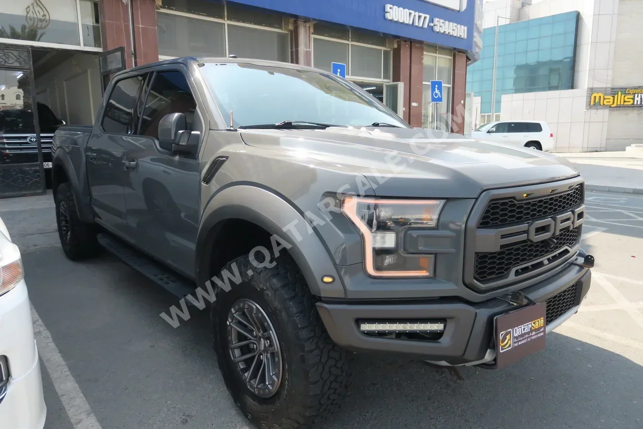 Ford Raptor 2020 Automatic 81,000 Km 6 Cylinder Four Wheel Drive (4WD) Pick Up Gray With Warranty