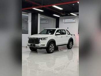 JAC Motors  T8  2025  Manual  0 Km  4 Cylinder  Four Wheel Drive (4WD)  Pick Up  White  With Warranty