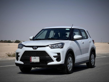 Toyota  Raize  2024  Automatic  26,000 Km  3 Cylinder  Four Wheel Drive (4WD)  SUV  White  With Warranty