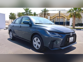 Toyota Camry Sedan Silver 2026