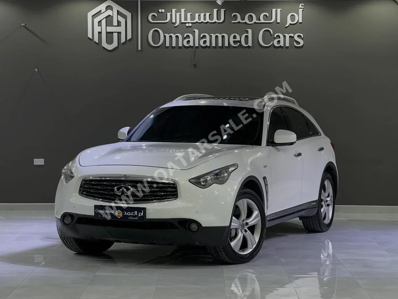 Infiniti FX 35 2011 Automatic 90,000 Km 6 Cylinder Four Wheel Drive (4WD) SUV White