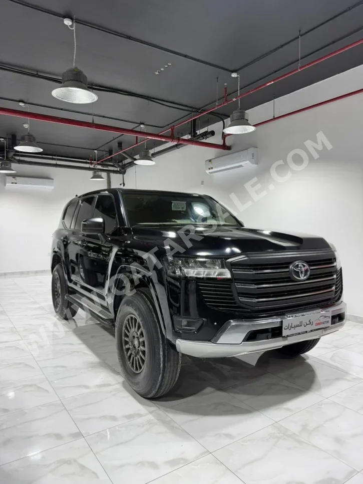 Toyota Land Cruiser GX 2022 Automatic 100,000 Km 6 Cylinder Four Wheel Drive (4WD) SUV Black
