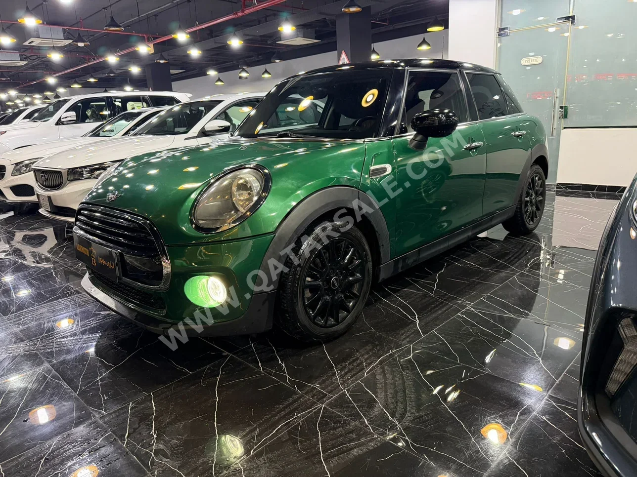 ميني كوبر 2021 اوتوماتيك 62,000 كم 4 سلندر سحب امامي هاتشباك أخضر