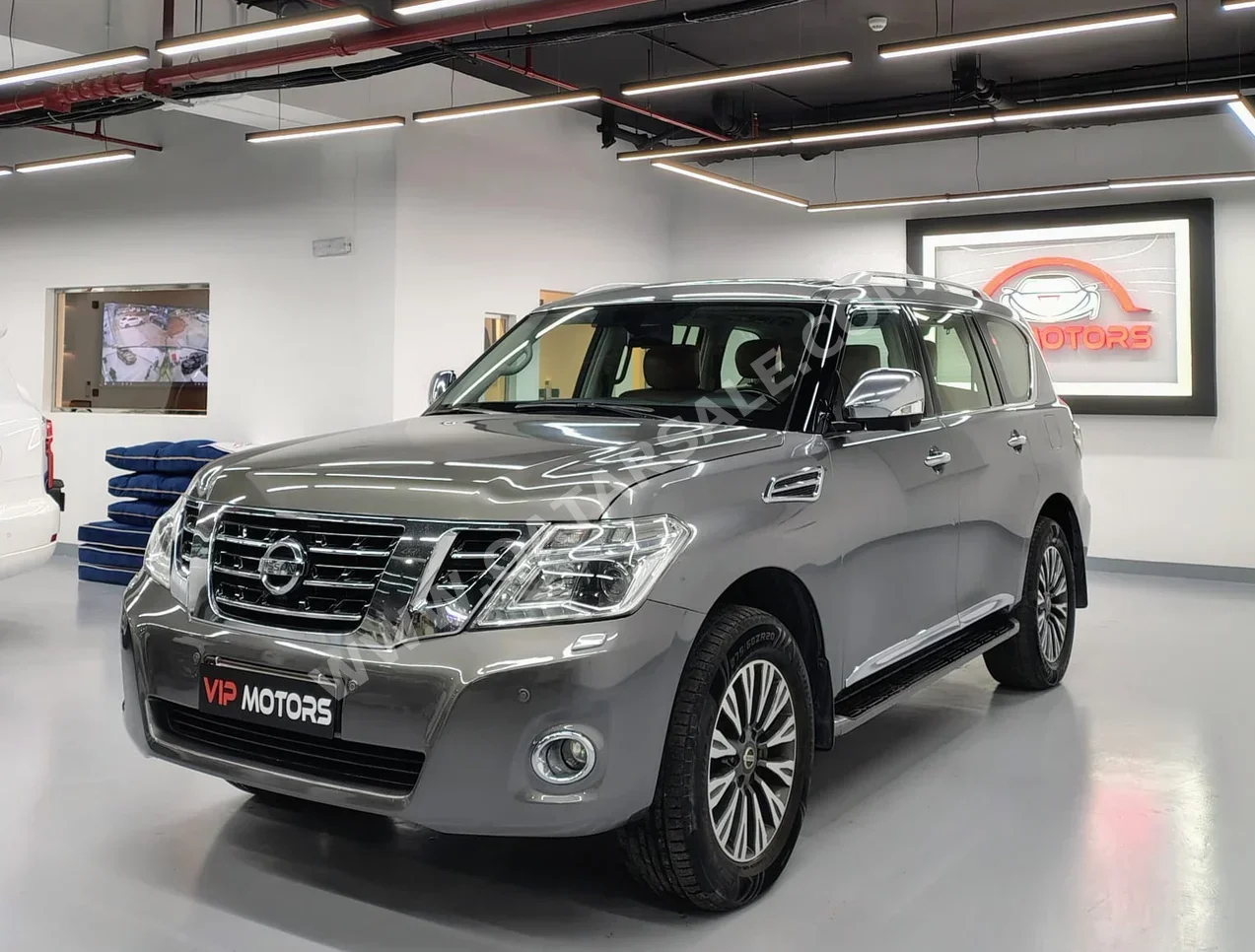 نيسان  باترول  بلاتنيوم  2019  اوتوماتيك  228,000 كم  8 سلندر  دفع رباعي  اس يو في  فضي