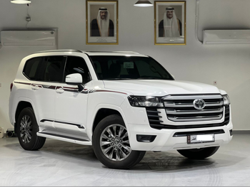 تويوتا  لاند كروزر  جي اكس ار توين توربو  2025  اوتوماتيك  43,000 كم  6 سلندر  دفع رباعي  اس يو في  أبيض  تحت الضمان
