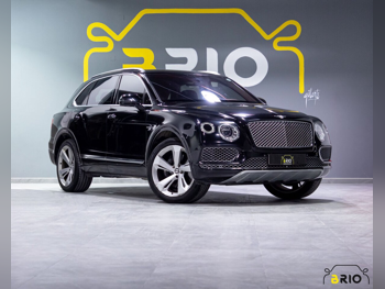 بنتلي  بينتايجا  2018  اوتوماتيك  130,000 كم  12 سلندر  دفع رباعي  اس يو في  أسود