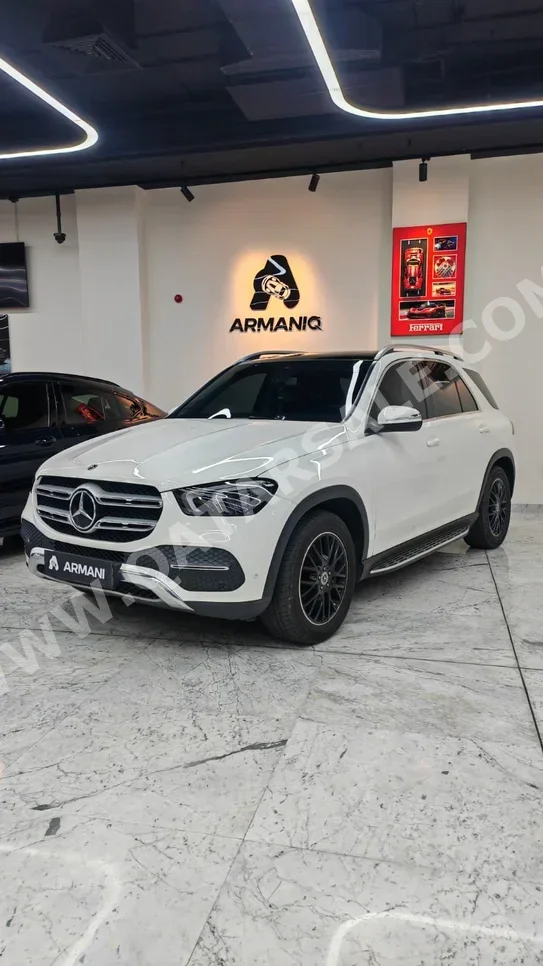 مرسيدس - بنز جي ال اي 450 2020 اوتوماتيك 87,000 كم 4 سلندر دفع رباعي اس يو في أبيض