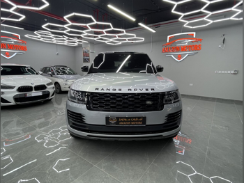 Land Rover  Range Rover  HSE  2019  Automatic  70,000 Km  6 Cylinder  Four Wheel Drive (4WD)  SUV  Silver  With Warranty