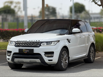 Land Rover  Range Rover  Sport  2014  Automatic  280,000 Km  6 Cylinder  Four Wheel Drive (4WD)  SUV  White