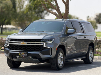 Chevrolet  Suburban  LS  2021  Automatic  184,000 Km  8 Cylinder  Four Wheel Drive (4WD)  SUV  Gray