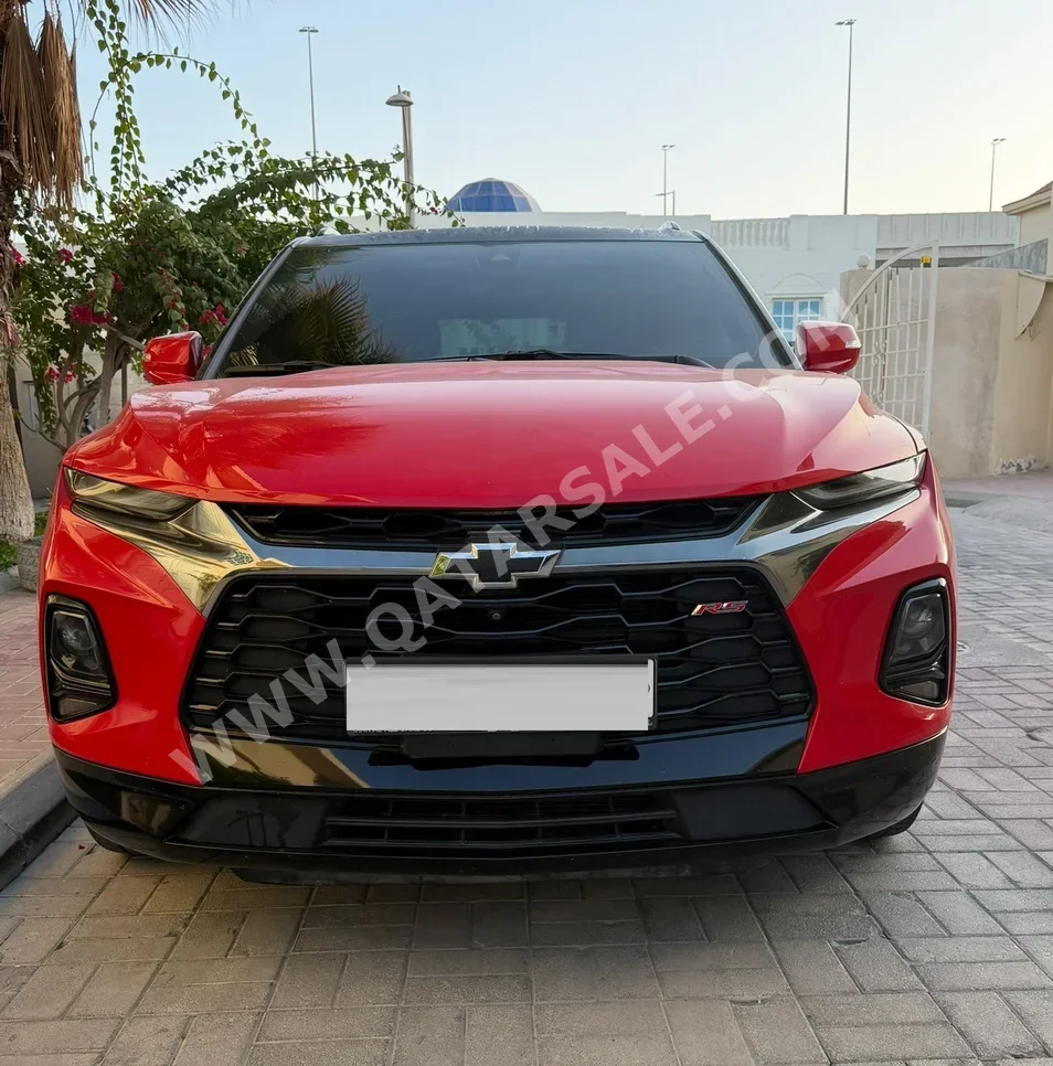 شفروليه  بليزر  ار اس  2022  اوتوماتيك  144,000 كم  6 سلندر  دفع رباعي  اس يو في  أحمر