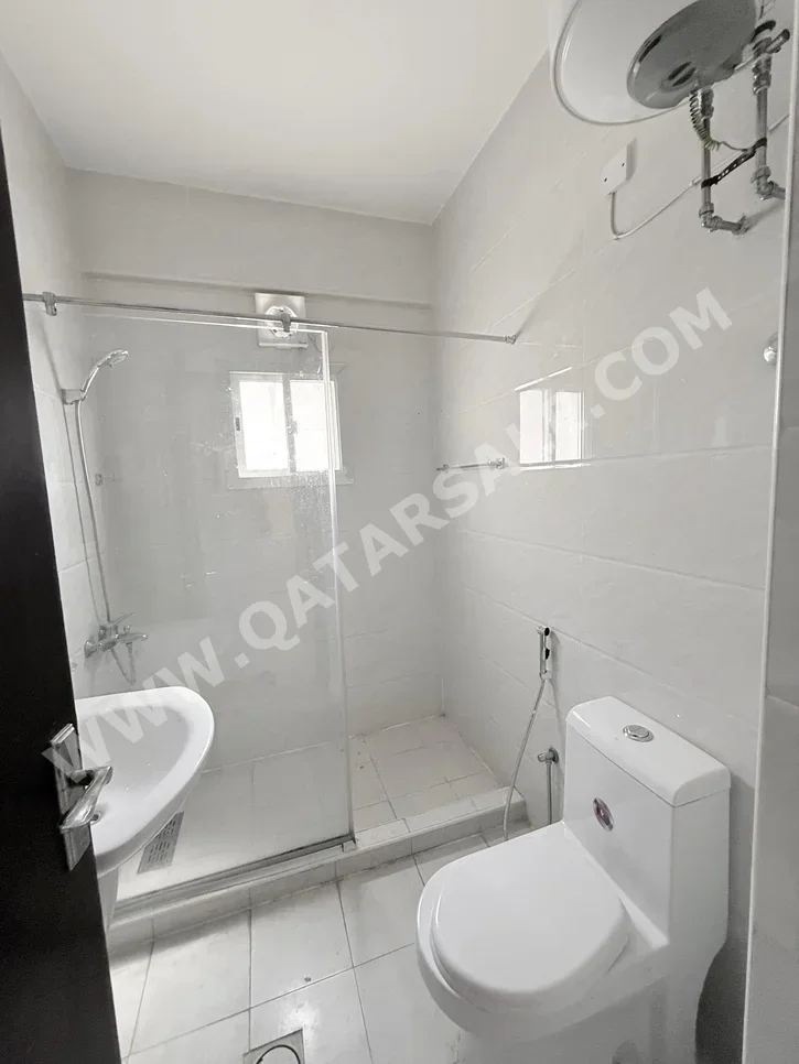 3 غرف نوم  شقة  للايجار  في الوكرة -  الوكرة  غير مفروشة