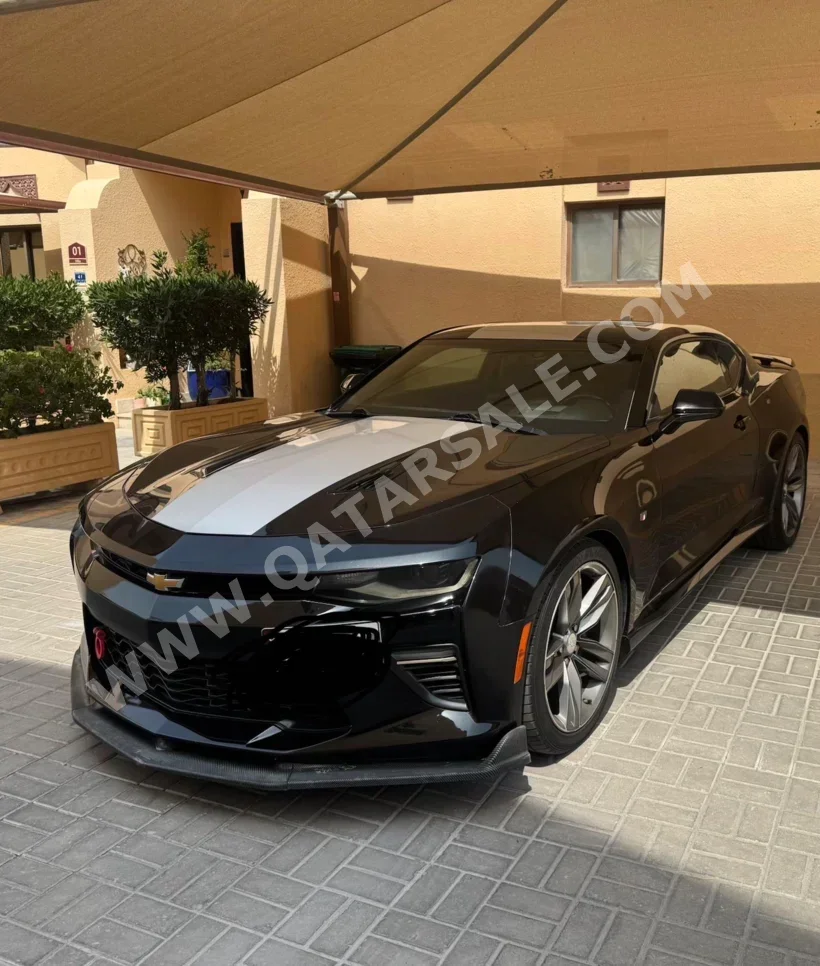 شفروليه  كمارو  اس اس  2016  اوتوماتيك  193,000 كم  8 سلندر  دفع خلفي  كوبيه \ سبورت  أسود