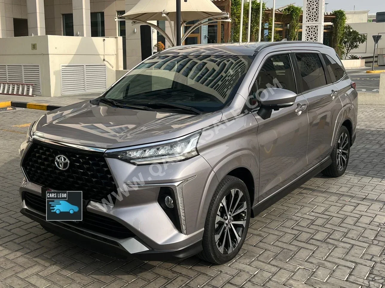 Toyota  Veloz  2024  Automatic  30,000 Km  4 Cylinder  Front Wheel Drive (FWD)  Sedan  Gray  With Warranty