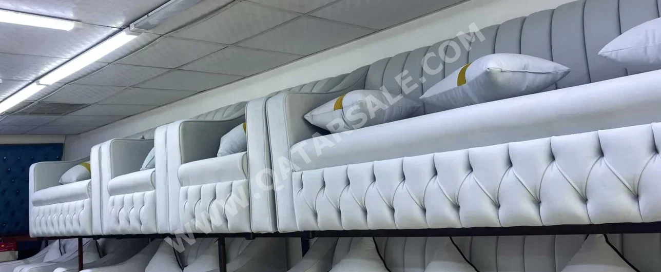 الأرائك والكنب والكراسي لايف ستايل طقم كنب - قماش - أبيض