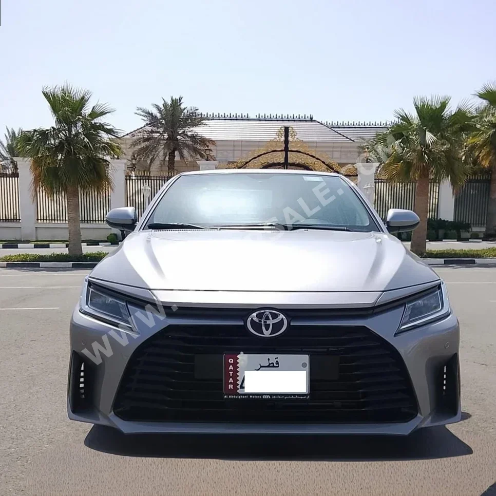Toyota  Yaris  Sedan  Silver  2026