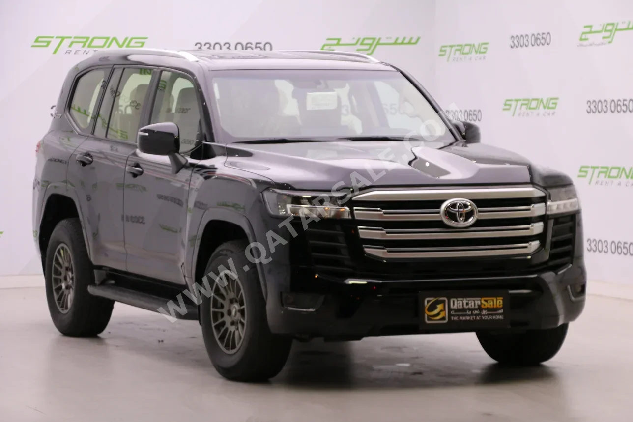 تويوتا لاند كروزر جي اكس ار 2022 اوتوماتيك 71,000 كم 6 سلندر دفع رباعي اس يو في أسود