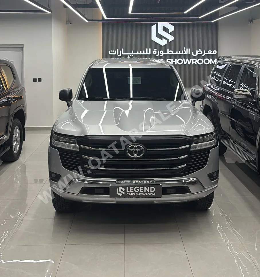 Toyota  Land Cruiser  GX  2025  Automatic  28,000 Km  6 Cylinder  Four Wheel Drive (4WD)  SUV  Silver  With Warranty