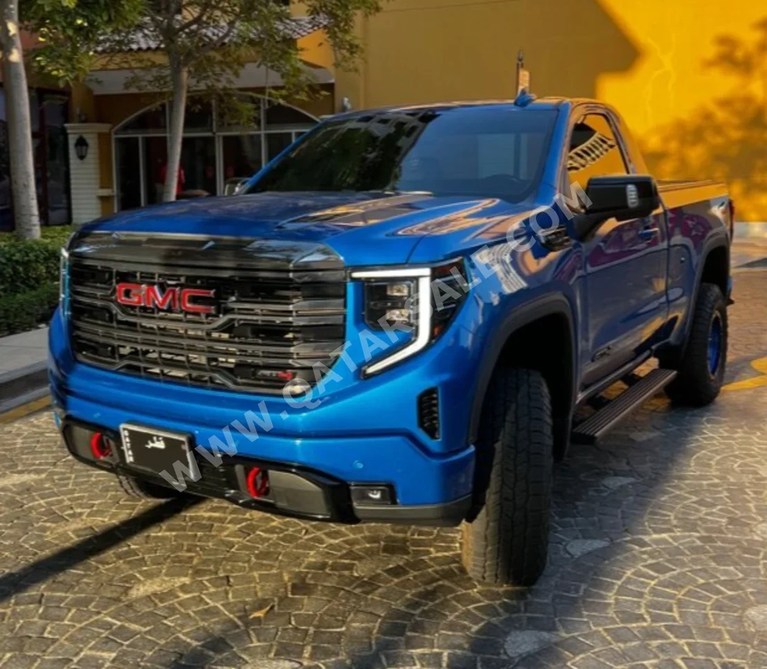 GMC  Sierra  AT4  2023  Automatic  66,000 Km  8 Cylinder  Four Wheel Drive (4WD)  Pick Up  Blue