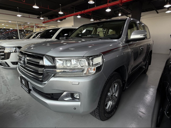 Toyota  Land Cruiser  GXR  2021  Automatic  169,000 Km  6 Cylinder  Four Wheel Drive (4WD)  SUV  Silver