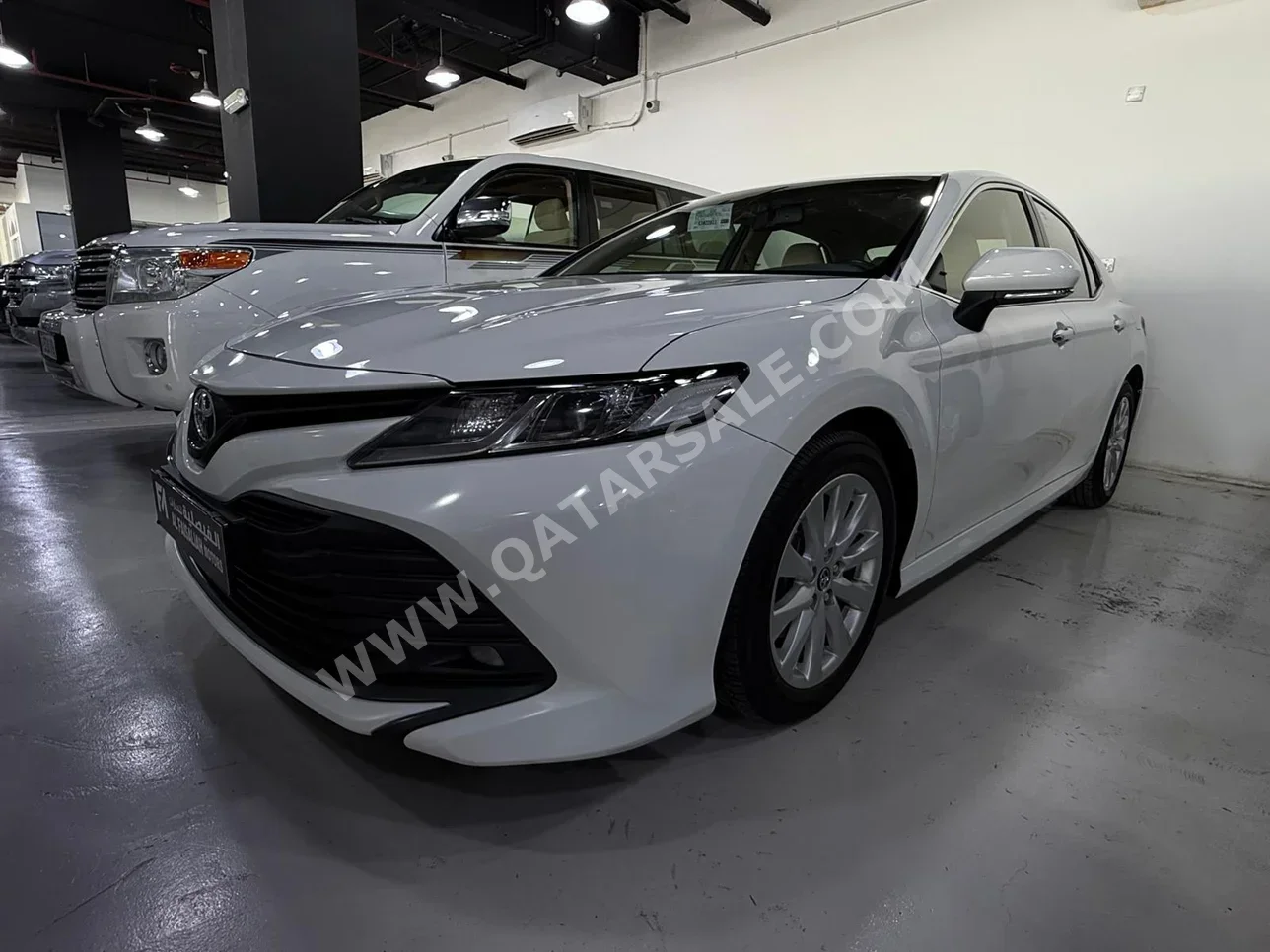 Toyota  Camry  GLE  2019  Automatic  50,000 Km  4 Cylinder  Front Wheel Drive (FWD)  Sedan  White