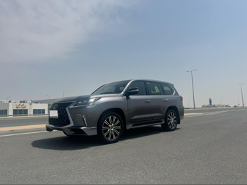 لكزس  ال اكس  570 اس  2018  اوتوماتيك  64,000 كم  8 سلندر  دفع رباعي  اس يو في  رمادي