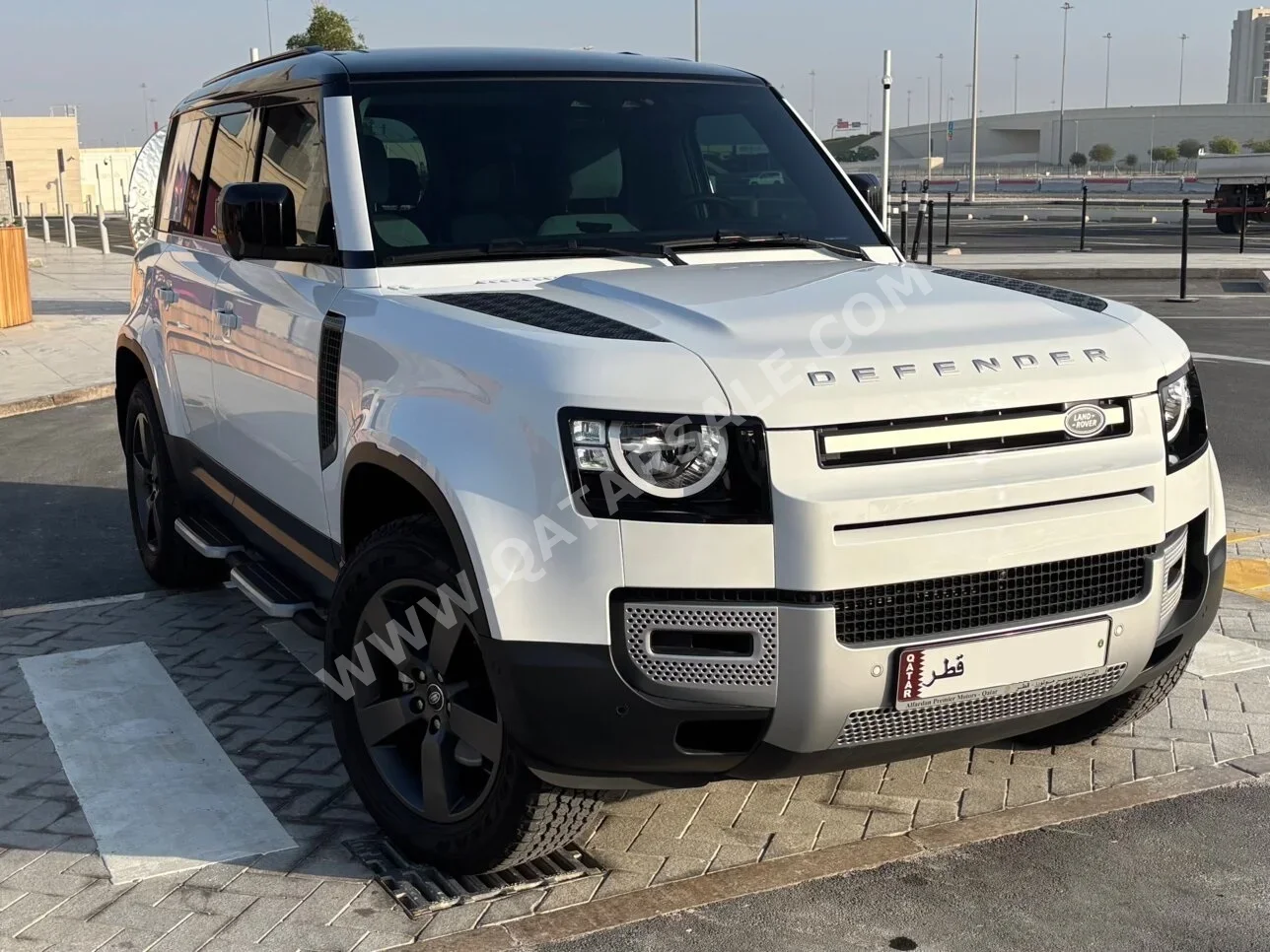 Land Rover  Defender  110 S  2025  Automatic  8,000 Km  4 Cylinder  Four Wheel Drive (4WD)  SUV  White  With Warranty