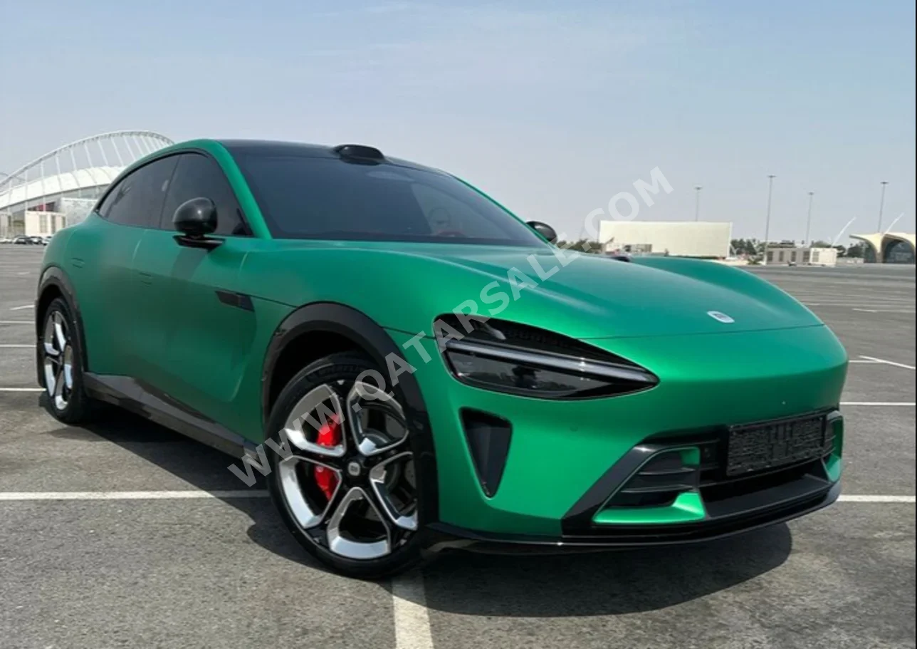 شاومي  واي يو 7  ماكس  2025  اوتوماتيك  400 كم  0 سلندر  دفع كلي مستمر  هاتشباك  أخضر  تحت الضمان