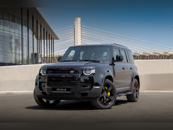 لاند روفر  ديفيندر  110 اس  2023  اوتوماتيك  62,000 كم  6 سلندر  دفع رباعي  اس يو في  أسود  تحت الضمان