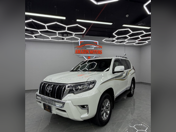 تويوتا  برادو  تي اكس ال  2020  اوتوماتيك  105,000 كم  6 سلندر  دفع رباعي  اس يو في  أبيض