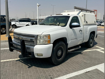 شفروليه  سلفرادو  2008  اوتوماتيك  336,009 كم  8 سلندر  دفع رباعي  بيكب  أبيض