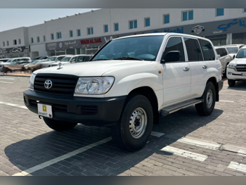 تويوتا  لاند كروزر  جي  2006  اوتوماتيك  278,290 كم  6 سلندر  دفع رباعي  اس يو في  أبيض