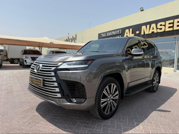 Lexus  LX  600 Luxury  2024  Automatic  12,000 Km  6 Cylinder  Four Wheel Drive (4WD)  SUV  Gray  With Warranty