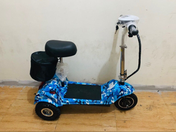 سكوترات سكوتر الثلاث عجلات  - أزرق  - قابل للطي