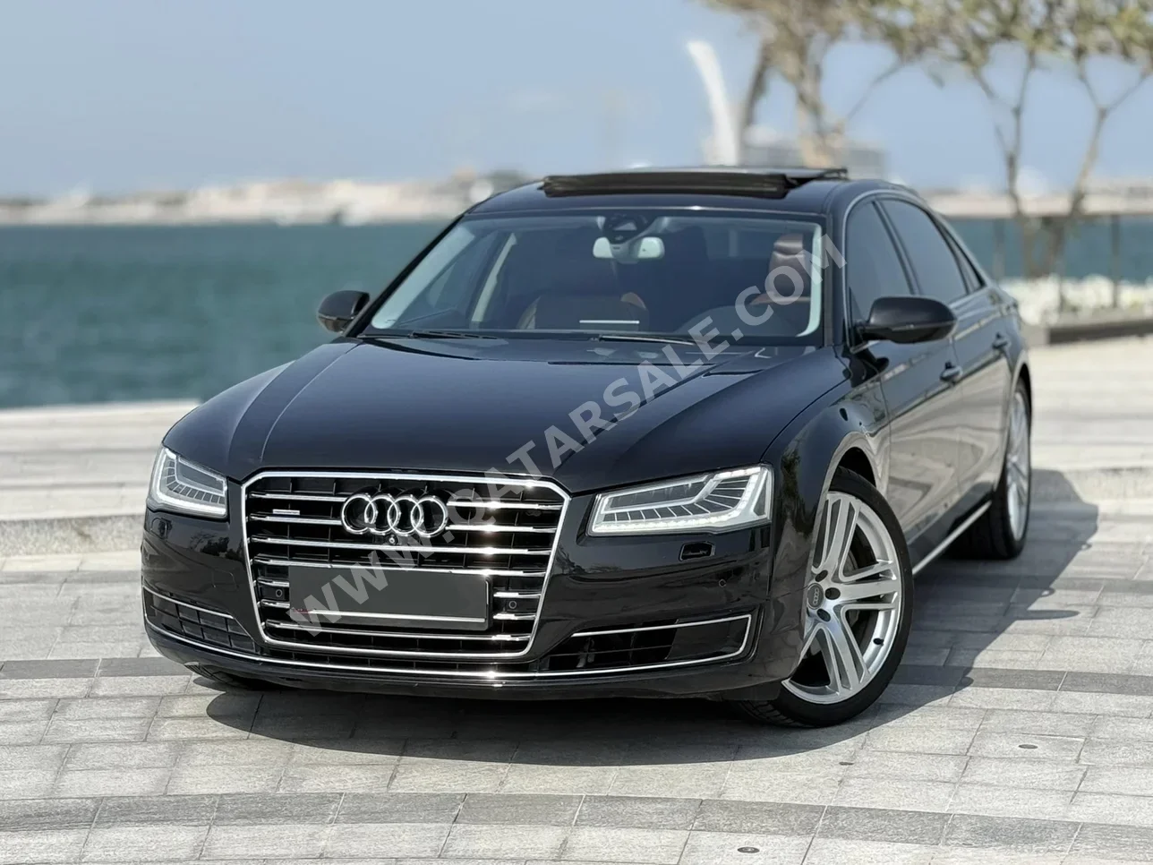 Audi  A8  L  2015  Automatic  129,000 Km  6 Cylinder  All Wheel Drive (AWD)  Sedan  Black