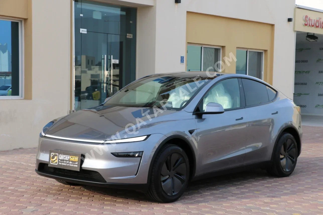 Tesla Model Y Long Range 2026 Automatic 0 Km 0 Cylinder All Wheel Drive (AWD) SUV Silver With Warranty