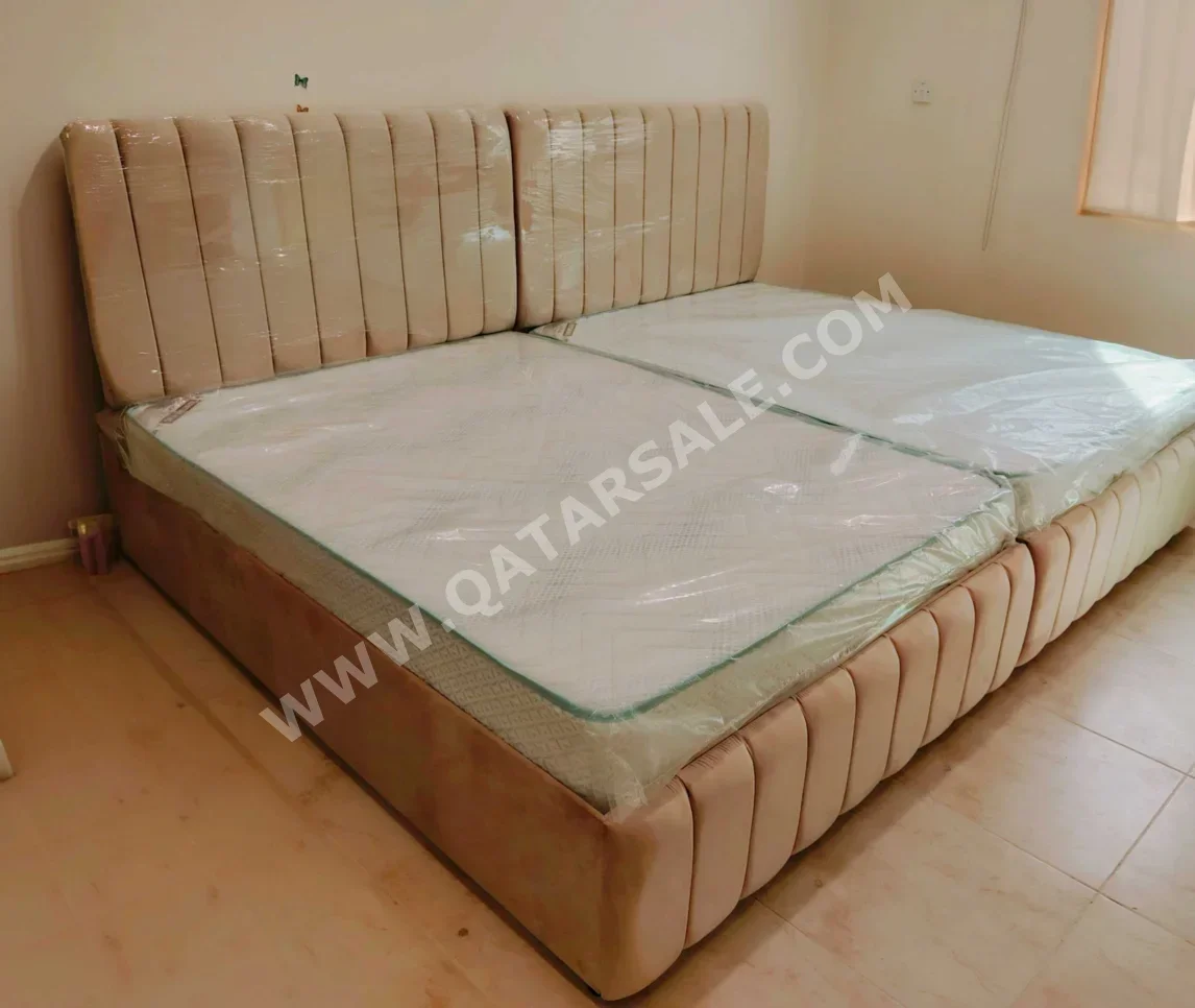 الأسّرة - فردي  - زهري  - متضمنة المرتبة