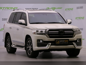 Toyota Land Cruiser VXS 2020 Automatic 50,000 Km 8 Cylinder Four Wheel Drive (4WD) SUV White