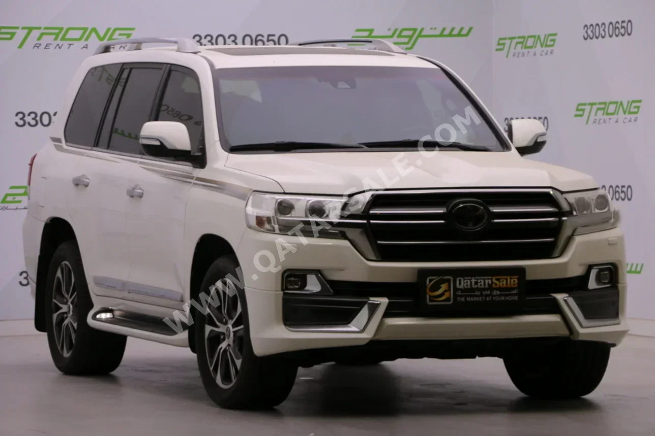 Toyota  Land Cruiser  VXS  2020  Automatic  50,000 Km  8 Cylinder  Four Wheel Drive (4WD)  SUV  White