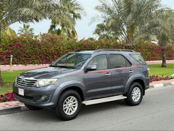 Toyota  Fortuner  SR5  2014  Automatic  370,000 Km  6 Cylinder  Four Wheel Drive (4WD)  SUV  Gray