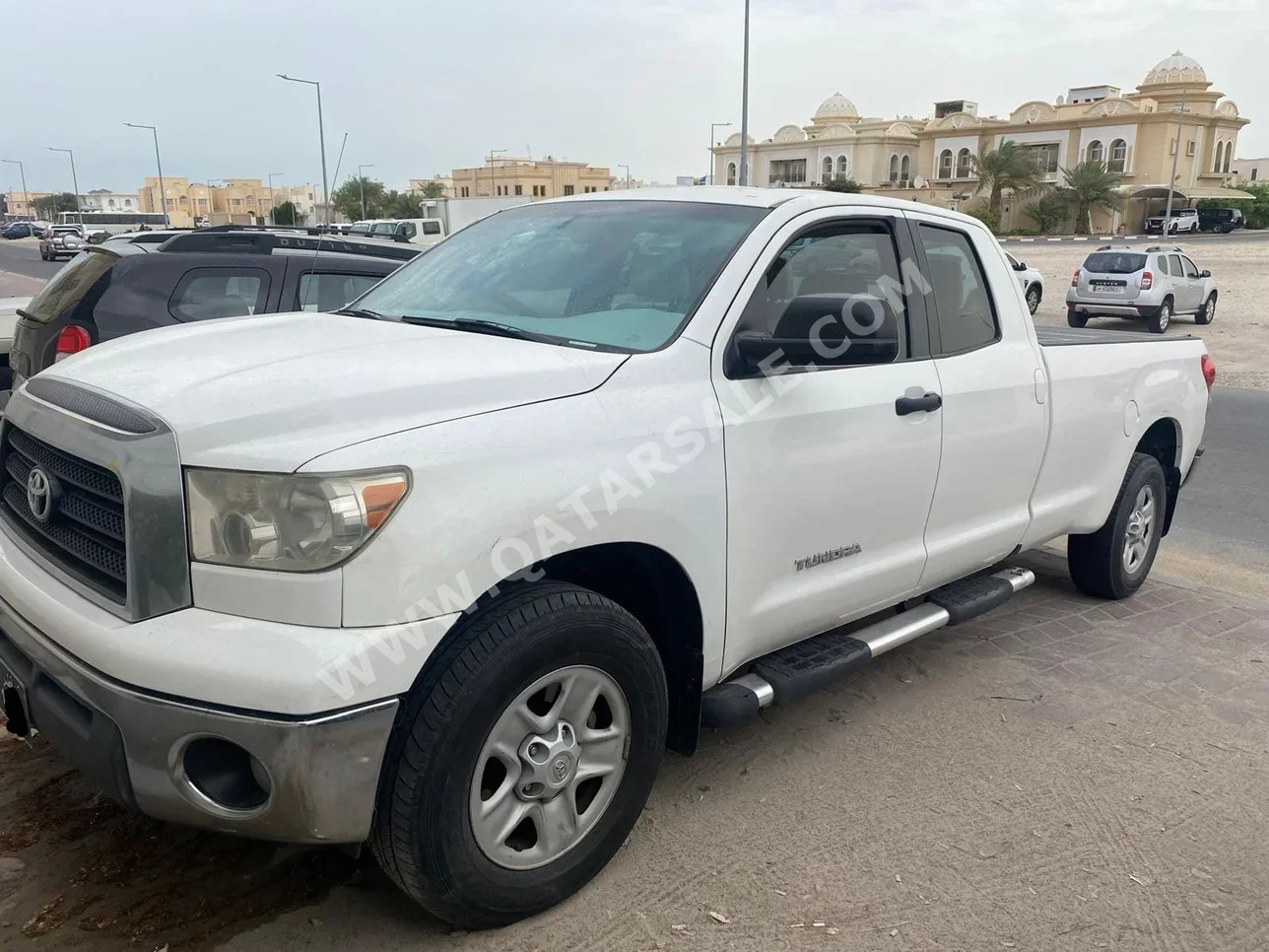 Toyota Tundra 2008 Automatic 177,000 Km 8 Cylinder Four Wheel Drive (4WD) Pick Up White