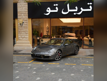 بورش  911  كاريرا اس  2013  اوتوماتيك  136,250 كم  6 سلندر  دفع خلفي  كوبيه \ سبورت  رمادي